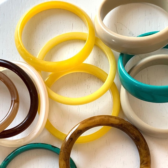 3 Lucite Vintage Bangle bracelets in sunny yellow